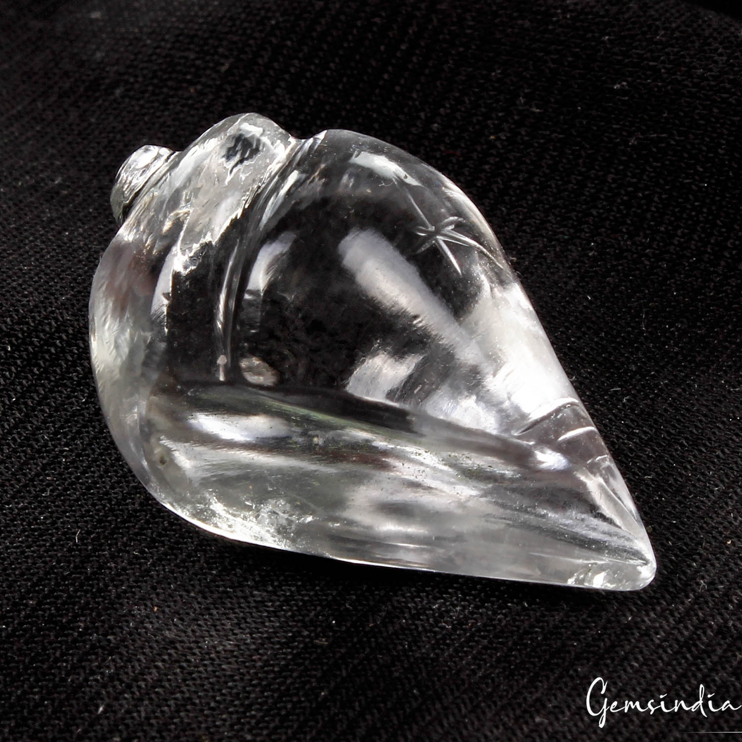 Quartz Carving, Untreated, White — 30 x 19 x 16mm, 45.60 Ct, Madagascar
