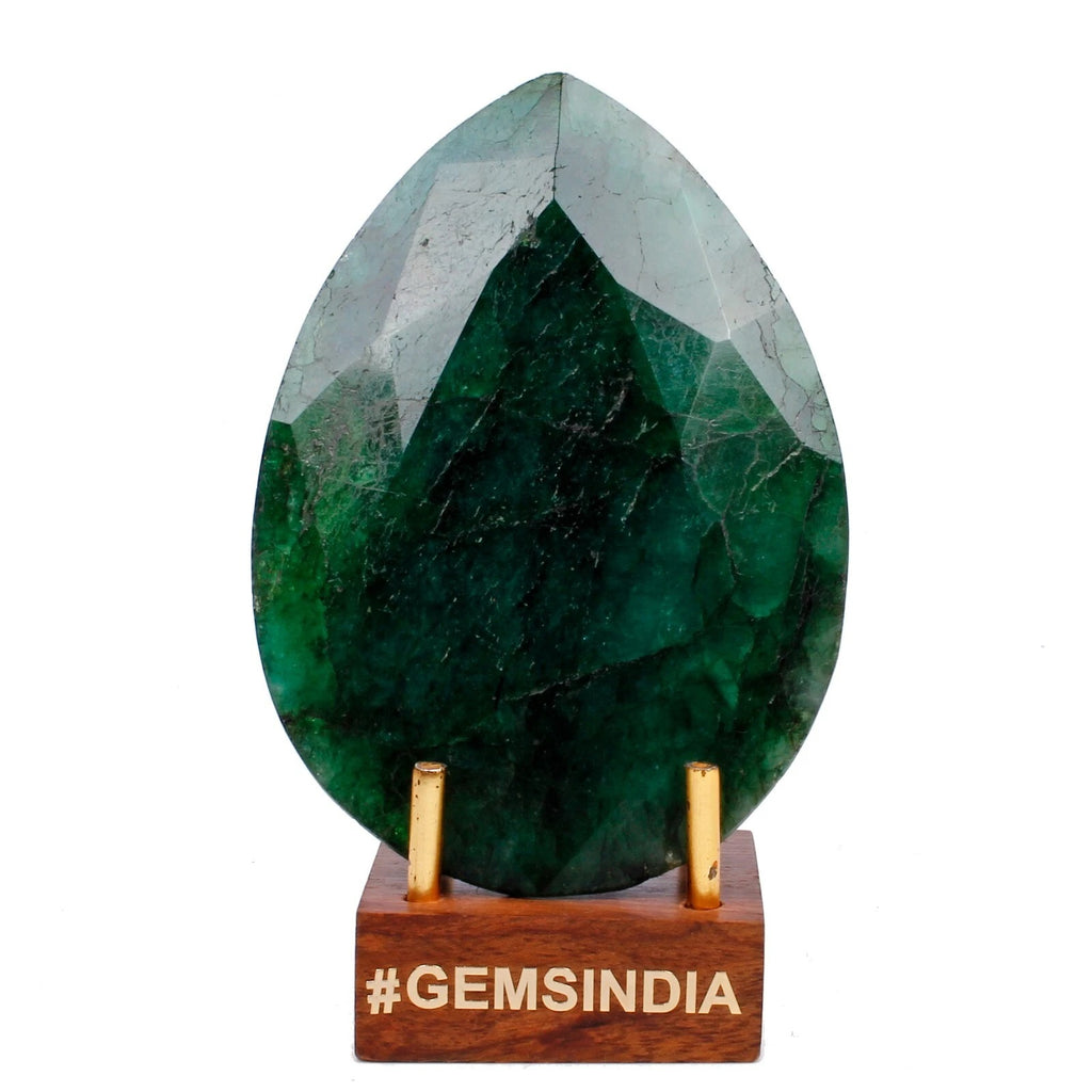 Brazilian Emerald Loose Gemstone, Color Enhanced, Green — 85 x 59 x 19 mm, 730 Ct, Brazil