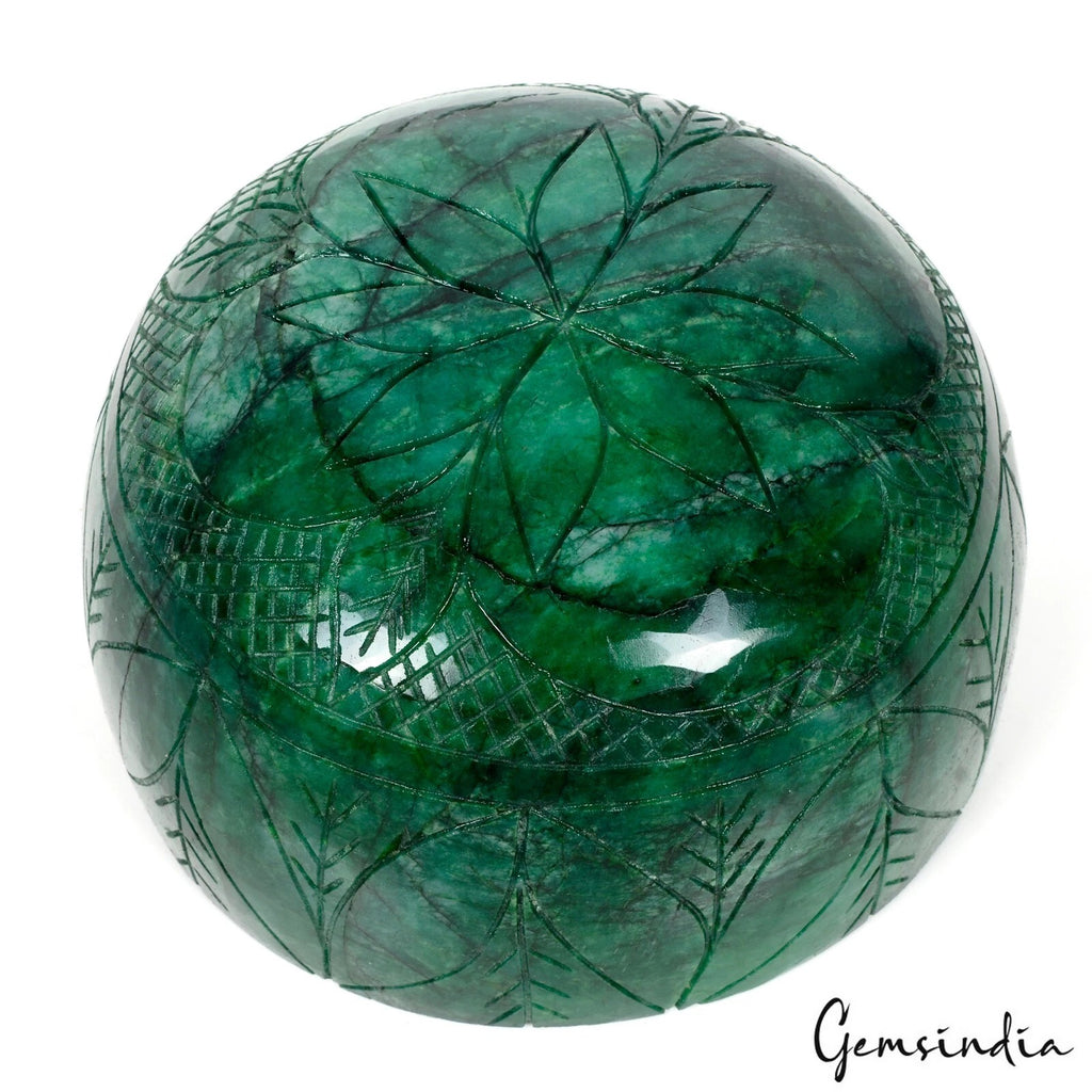 Emerald Carving, Color Enhanced, Green — 108x108x60 mm, 6520 Ct, Brazil