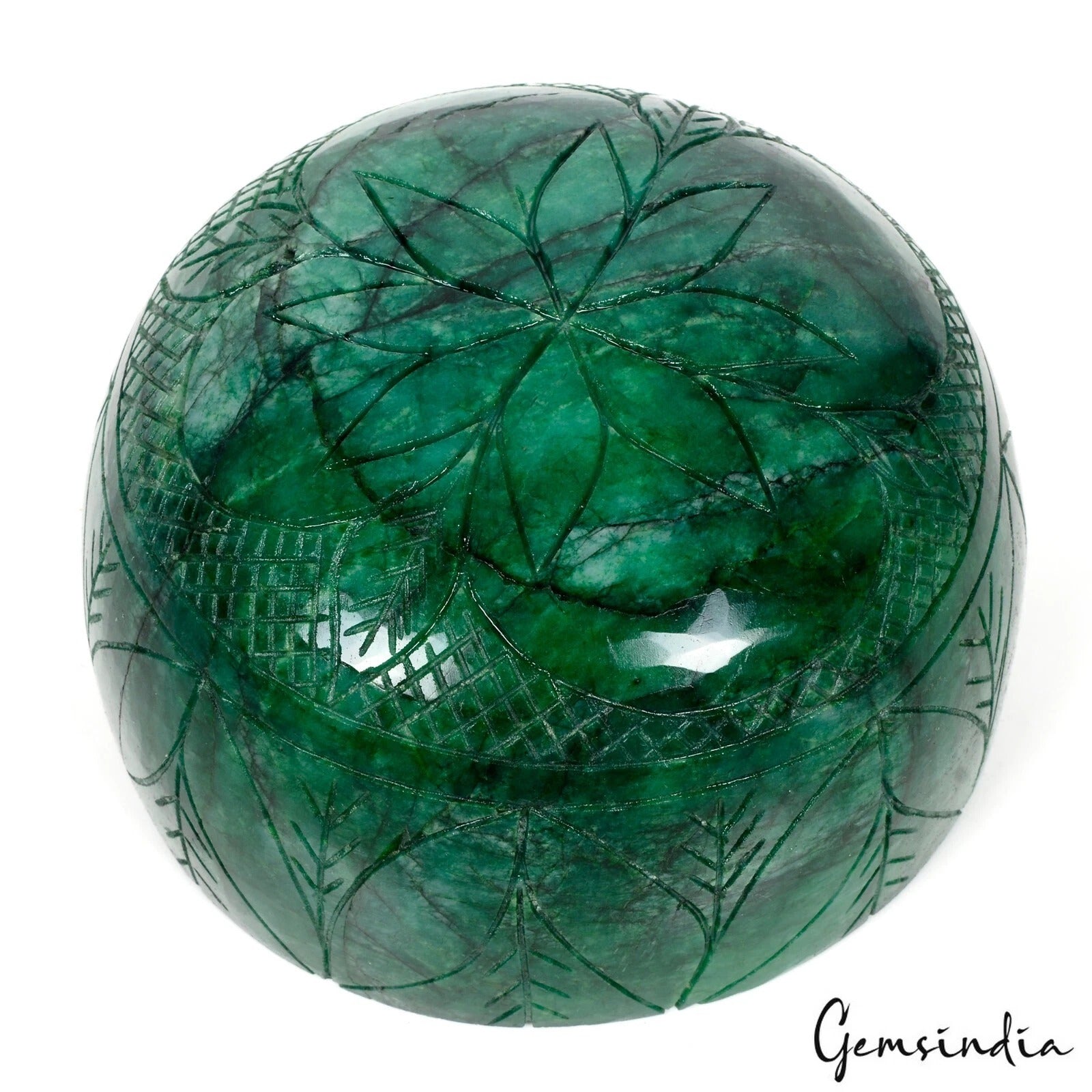 Emerald Carving, Color Enhanced, Green — 108x108x60 mm, 6520 Ct, Brazil