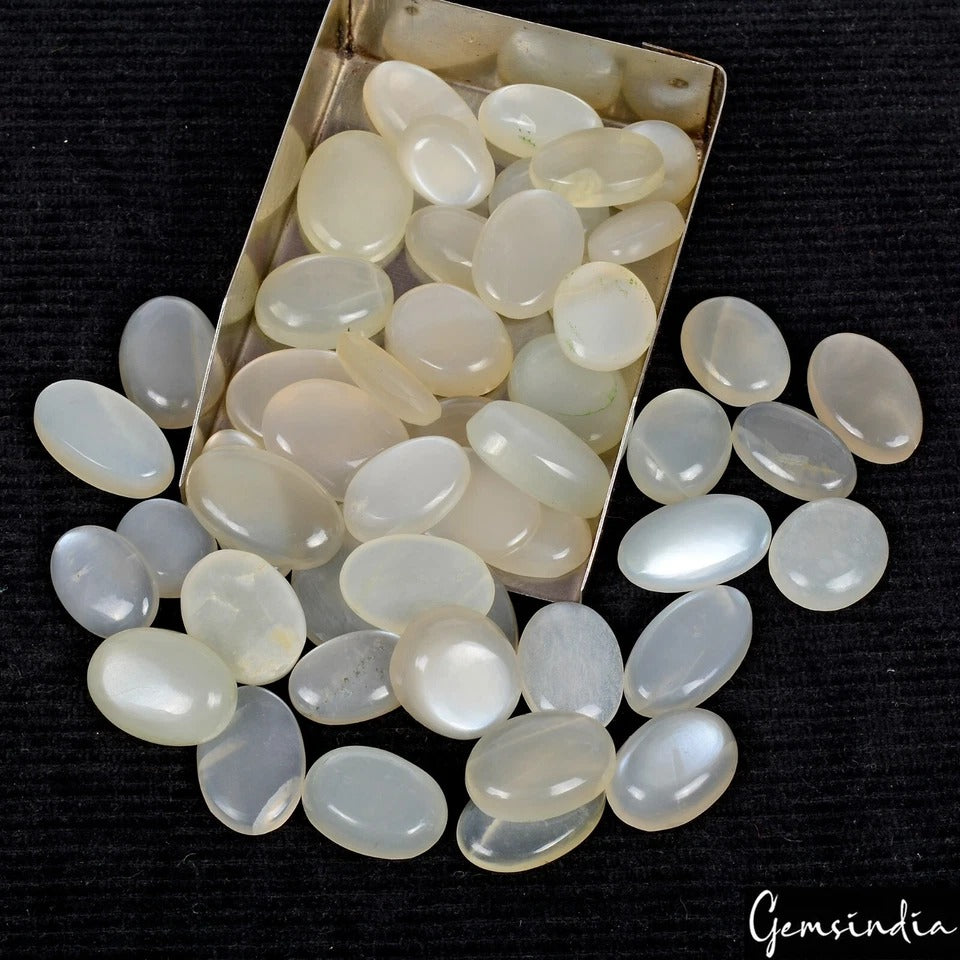 Moonstone Lot, Cabochon, Gray — 50 Pieces, 11mm, 320 Ct, India