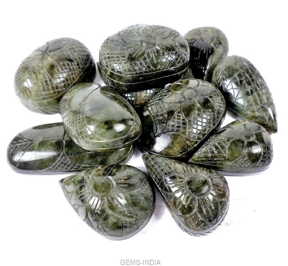 Labradorite Lot, Loose Gemstone — 12 Pieces, 52mm to 80mm, 5080 Ct (1.016 Kg)