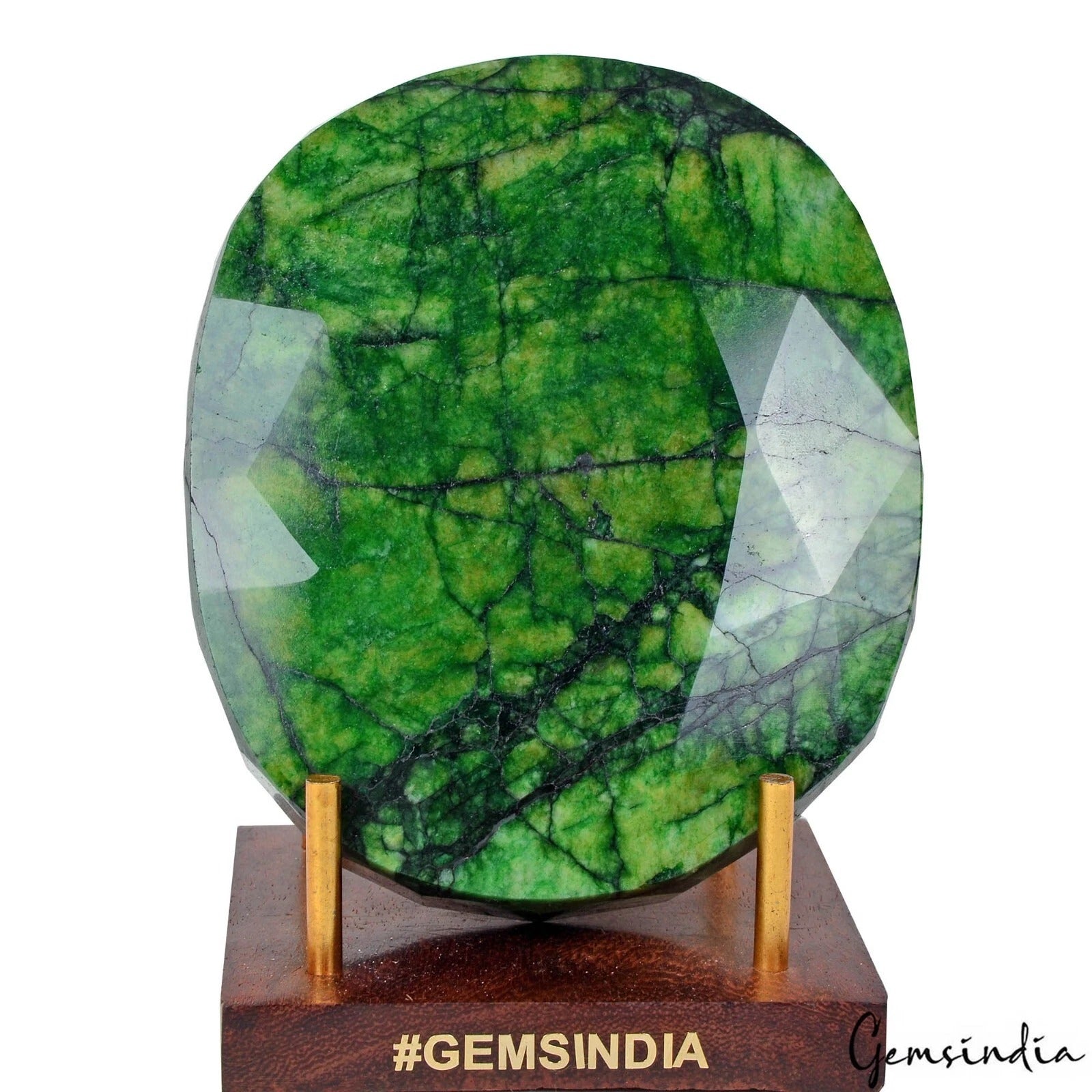Emerald Loose Gemstone, Color Enhanced, Green — 100 x 84 x 35mm, 3030 Ct, Brazil