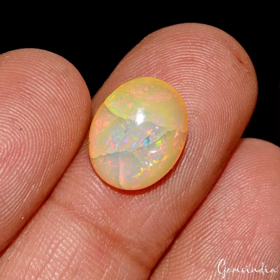 3.15 Cts Natural Untreated Ethiopian Multi-Shine Opal Oval Precious Gem For Ring