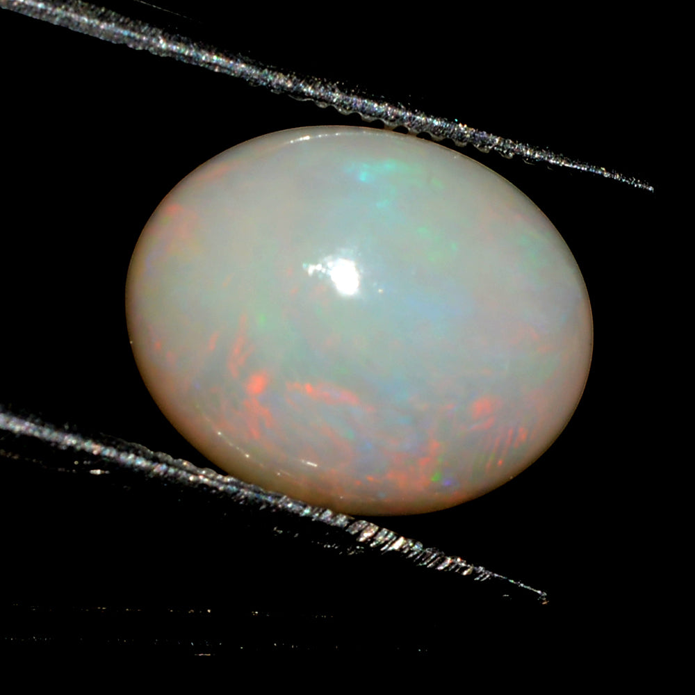 Ethiopian Opal Cabochon, Oval Cabochon, Untreated — 11x9x5mm, 2.70 Ct, Ethiopia