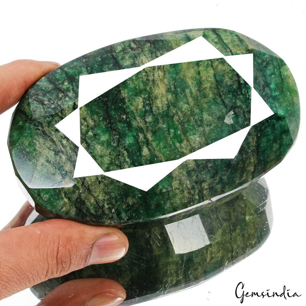 3750 Carat Natural Huge Green Emerald Earth-Mined Museum Size Oval Cut Gemstone