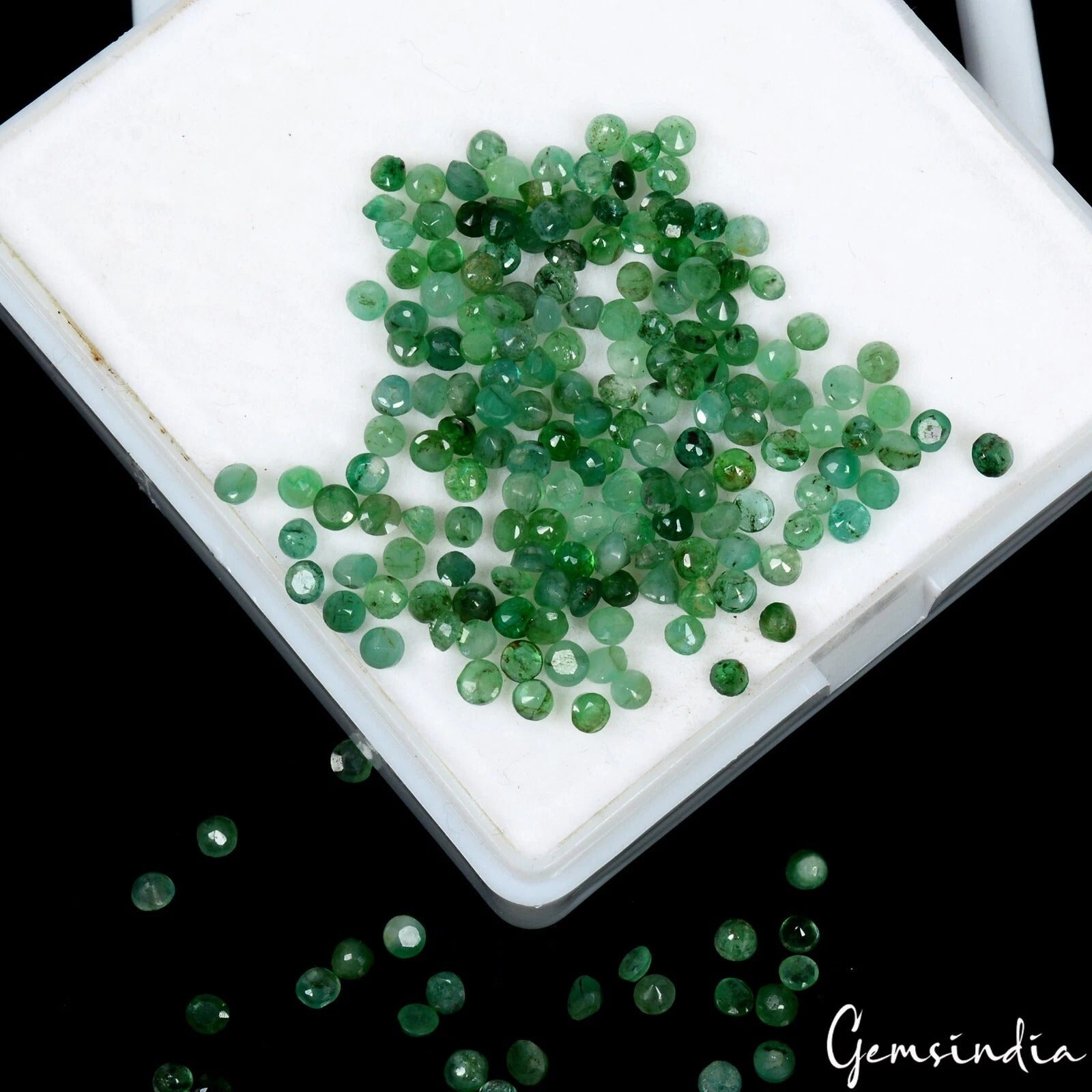 17.30 Cts/202 Pcs Natural Untreated Colombian Green Emerald Round Cut Gems Lot
