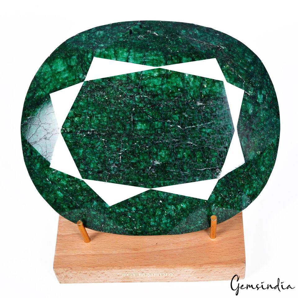 1.88 Kilo Natural AAAGreen Emerald Oval Cut Huge Earth Mined Collective Gemstone