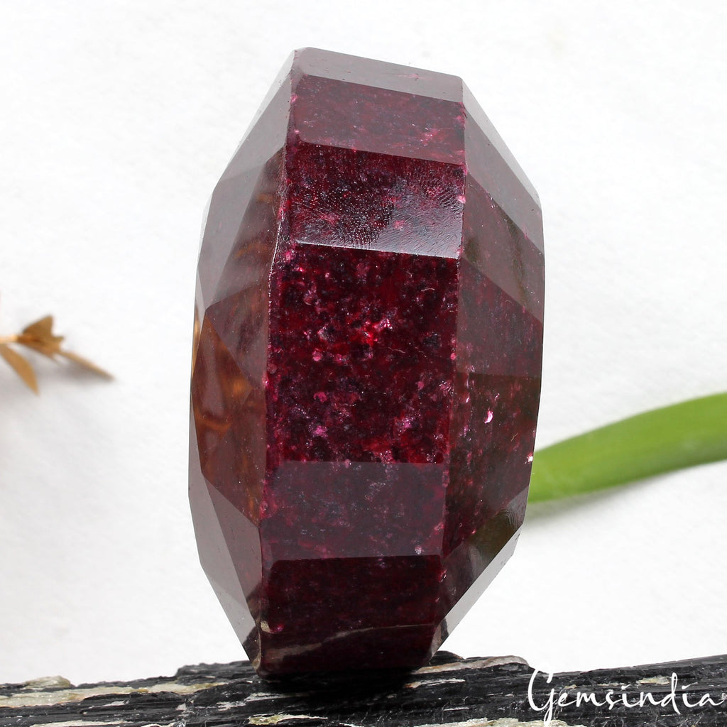 Large Natural Dark Red Ruby 2400 Ct 80*43mm Round Ruby Huge Earth Mined Gemstone