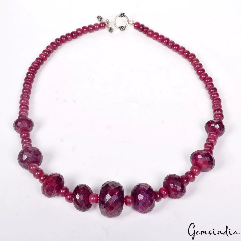 Ruby Necklace, Red — 775 Ct
