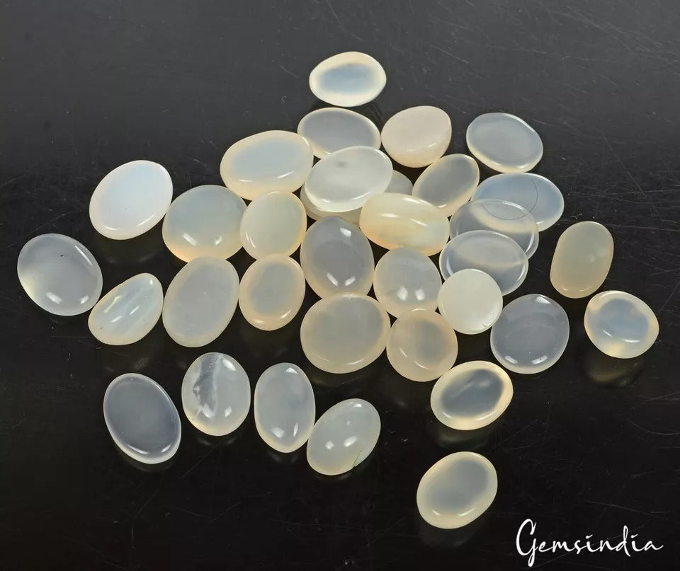 270 Ct Natural untreated White Silky Moonstone Mix Cabochon Loose Gems Lot 33Pc