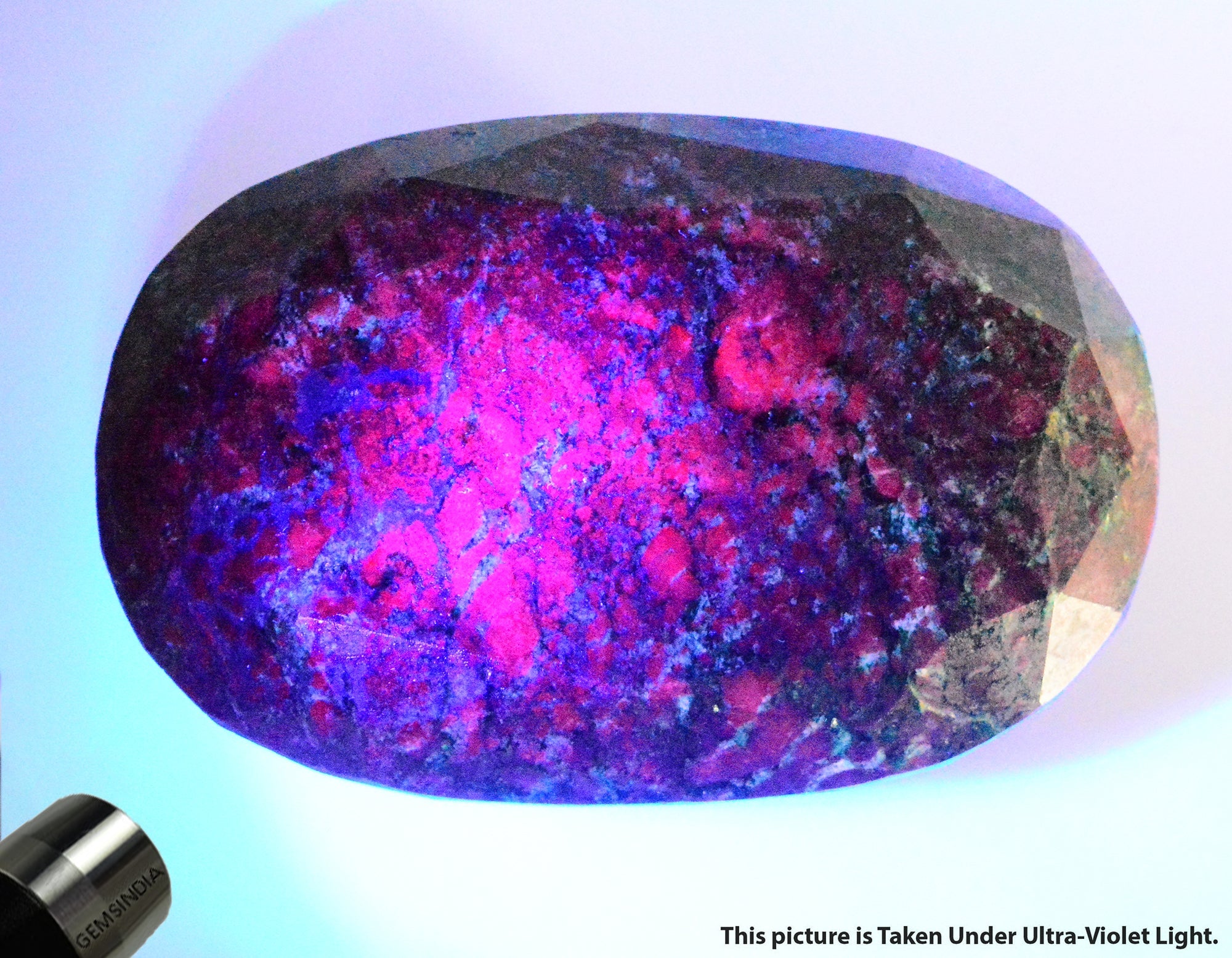Natural Ruby Zoisite 1.6 Kilo Earth Mined Oval Cut Museum Grade Rare Gemstone