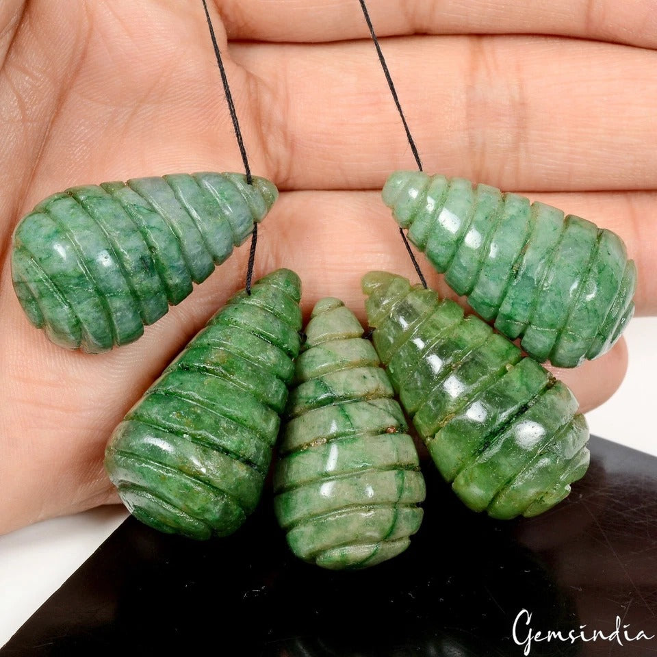 300 Cts Natural Green Emerald Carving Pear Drop Drilled jewelry Beads/Briolettes