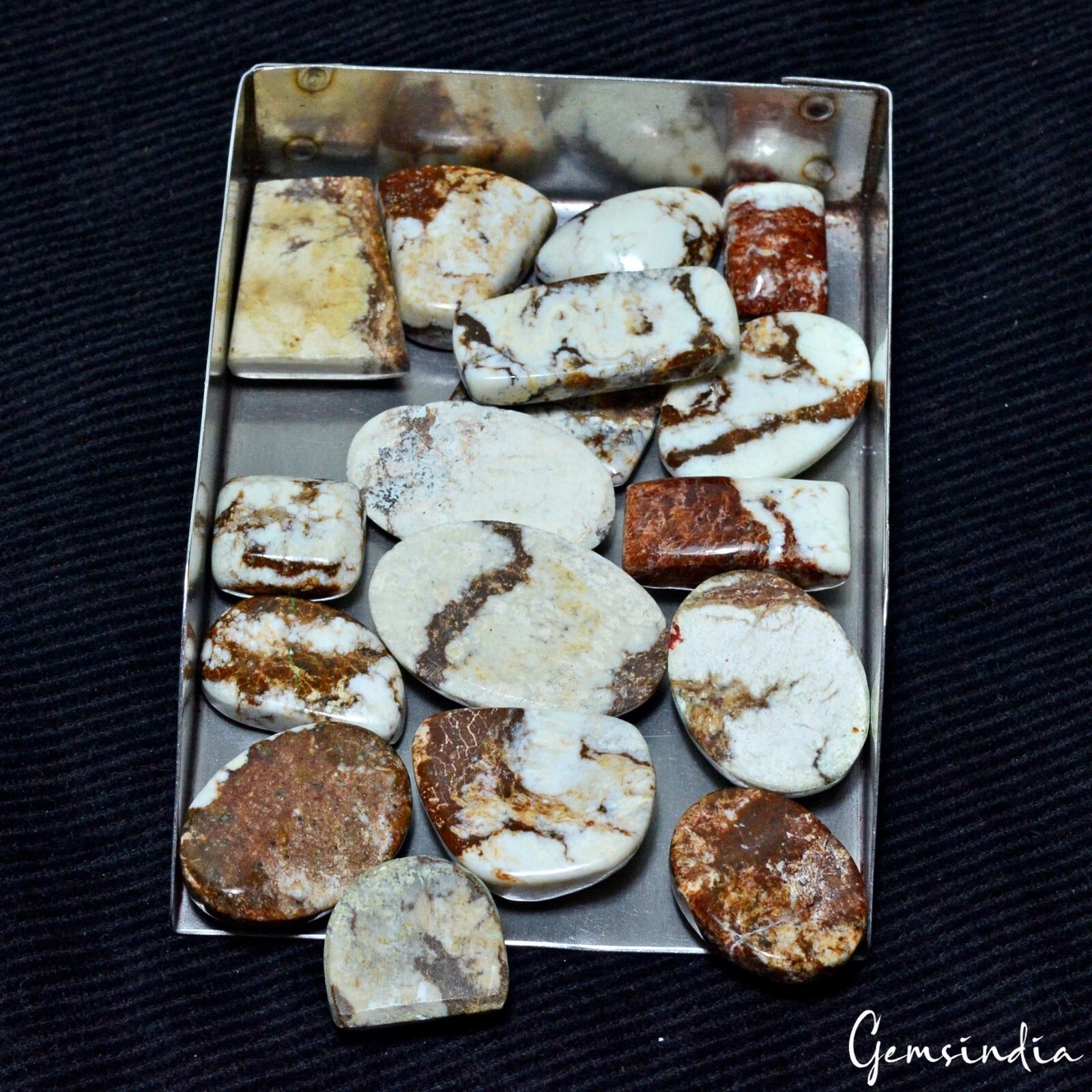Chrysoprase Cabochon, Untreated — 15mm to 32mm, 440 Ct, Madagascar