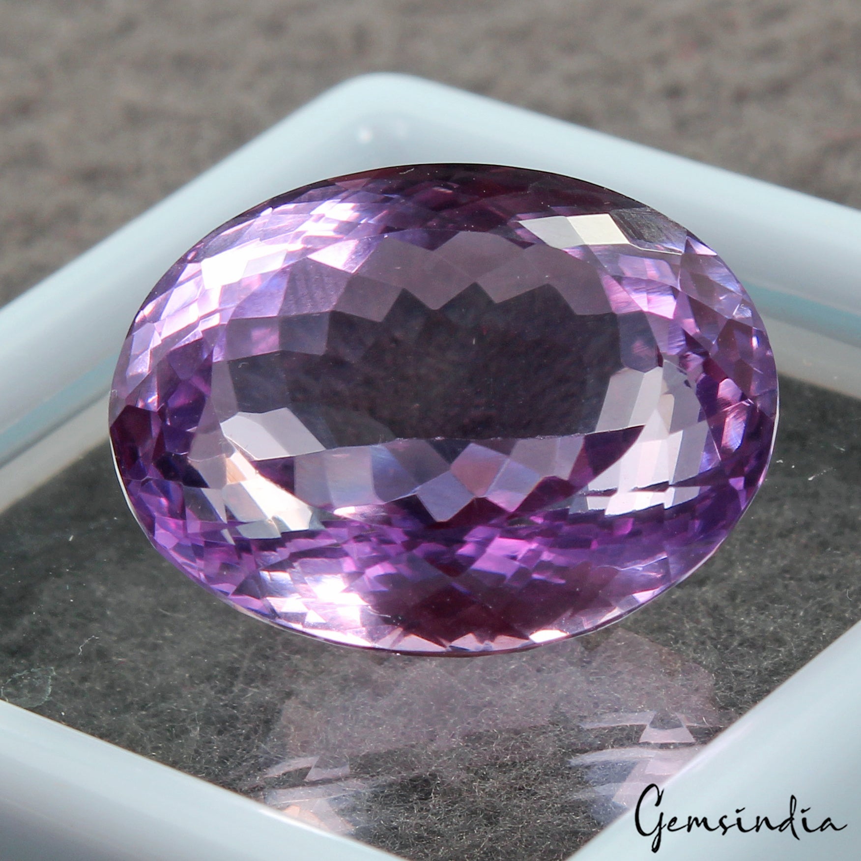 VVS 28.50Ct Natural Amethyst Certified Huge Pendant Size Oval Untreated Gemstone