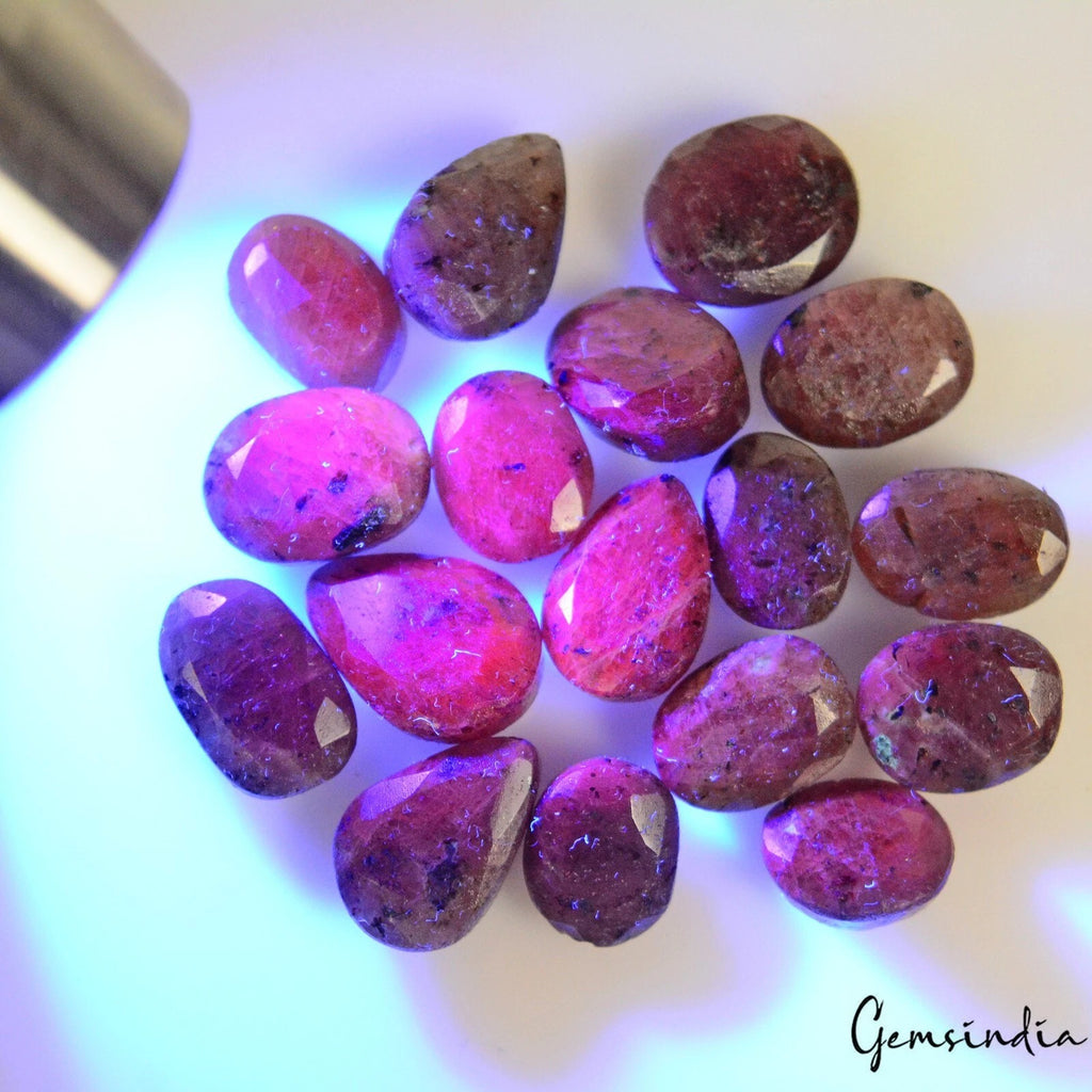 Ruby Lot, Loose Gemstone, Untreated, Red — 17 Pieces, 10mm to 14mm, 129.60 Ct, Mozambique
