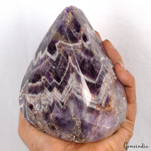 Amethyst Loose Gemstone — 4.8x4.5x2.4 inches, 5000 Ct (1 Kg), Brazil