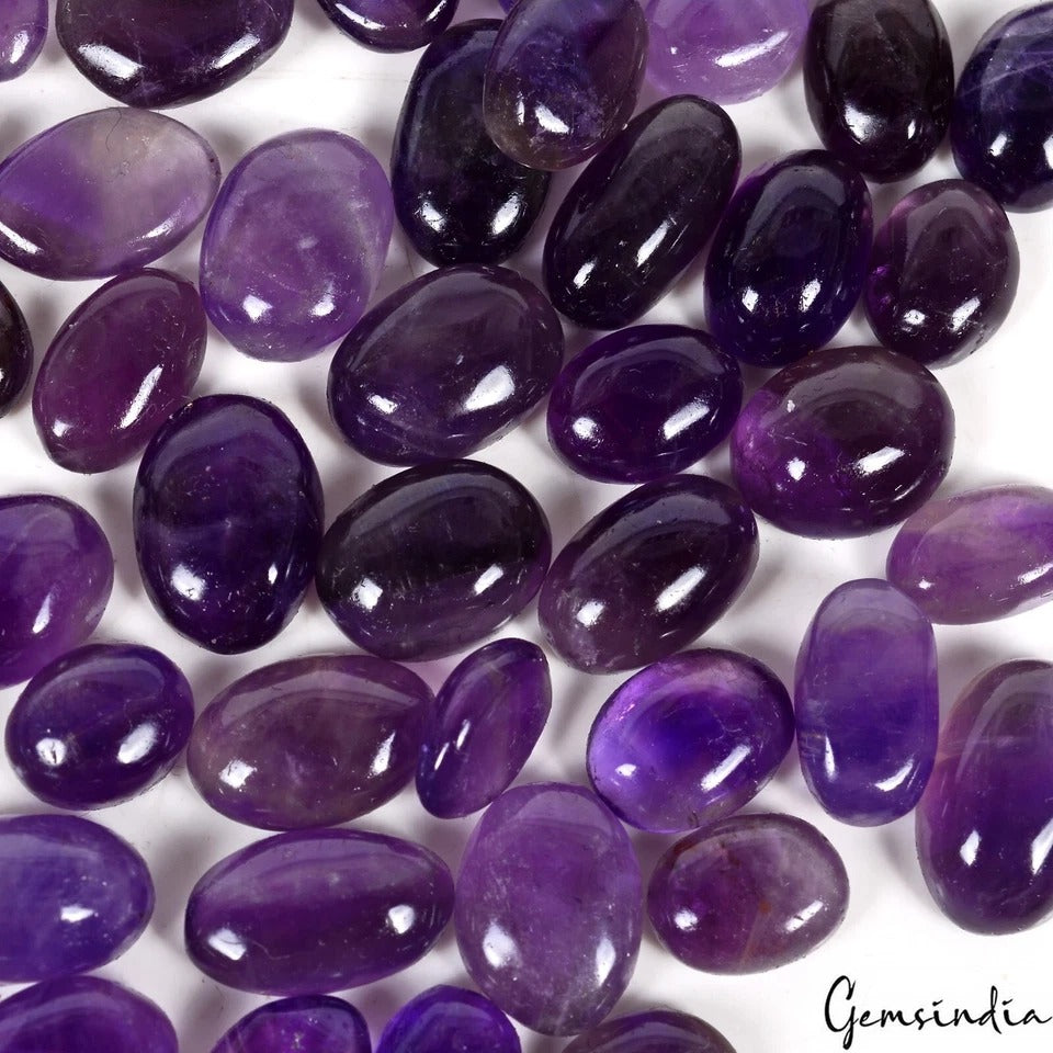 Amethyst Lot, Cabochon, Oval Cabochon, Untreated — 135 Pieces, 8mm to 15mm, 620 Ct