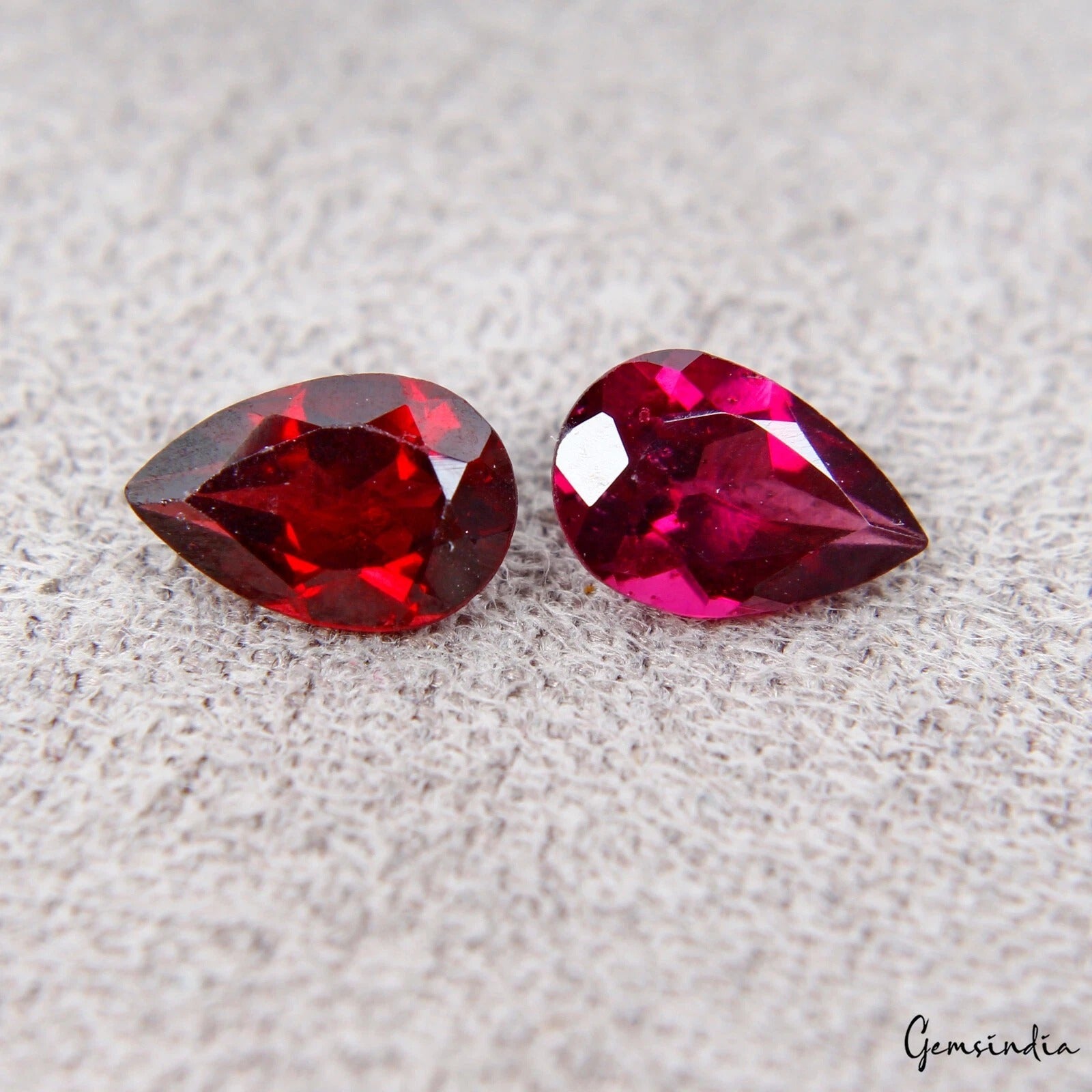 Rhodolite Garnet Lot, Loose Gemstone, Pear Cut, Untreated — 2 Pieces, 6x4mm, 1.10 Ct, Sri Lanka
