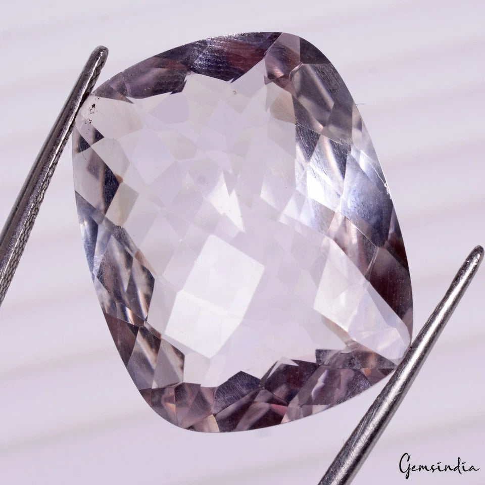 Amethyst Loose Gemstone, Purple — 23x18x10 mm, 29.10 Ct
