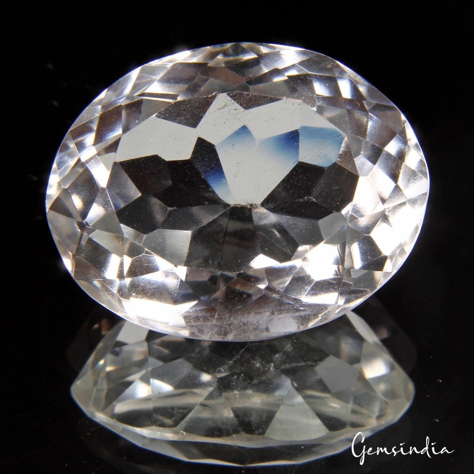 76.10 Cts Natural Untreated White Crystal Quartz Oval Cut Gem For Pendant/Ring