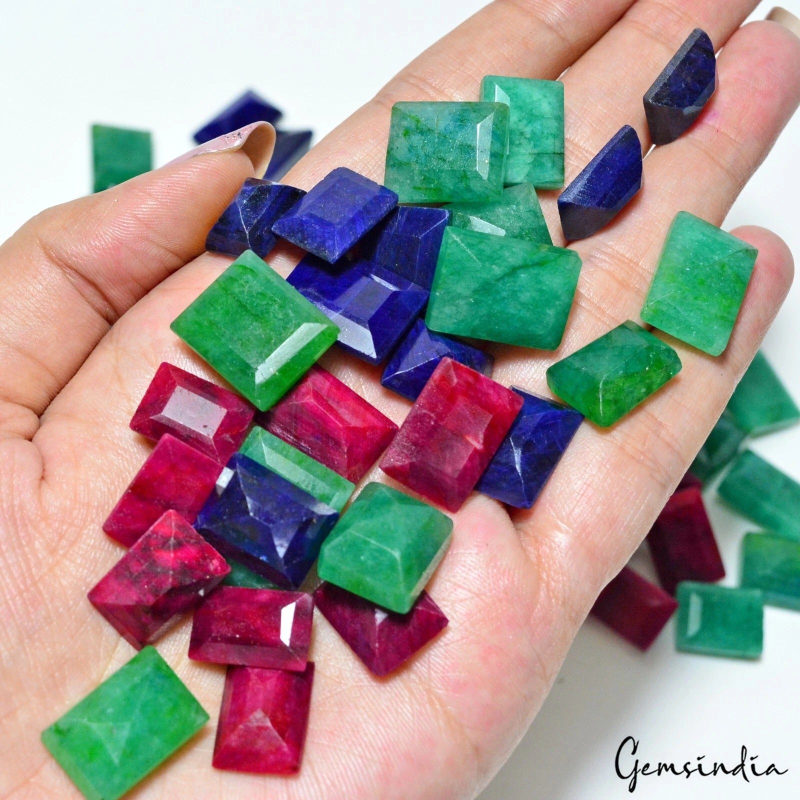 Certified 960 Cts/75 Pcs Natural Multi Color Emerald Ruby Sapphire Mix Cut Gems
