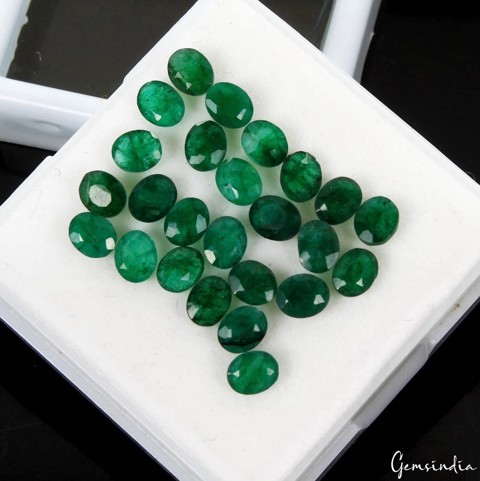 Certified 10.00 Cts/25 Pcs Natural Dark Green Emerald Oval Calibrated 5x4mm Gems
