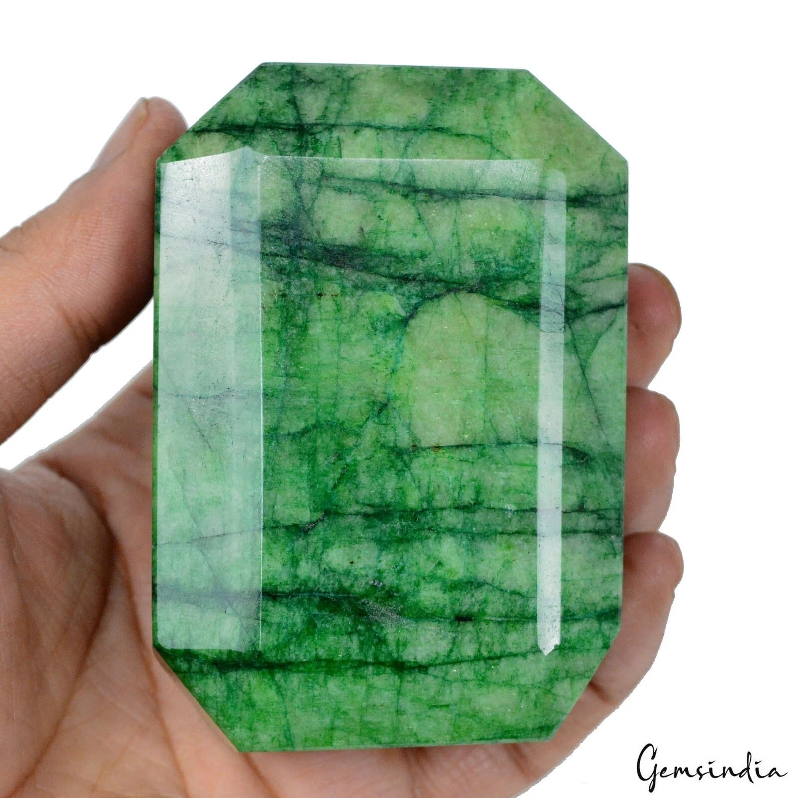 Brazilian Emerald Loose Gemstone, Green — 92x62x49mm, 2850 Ct, Brazil