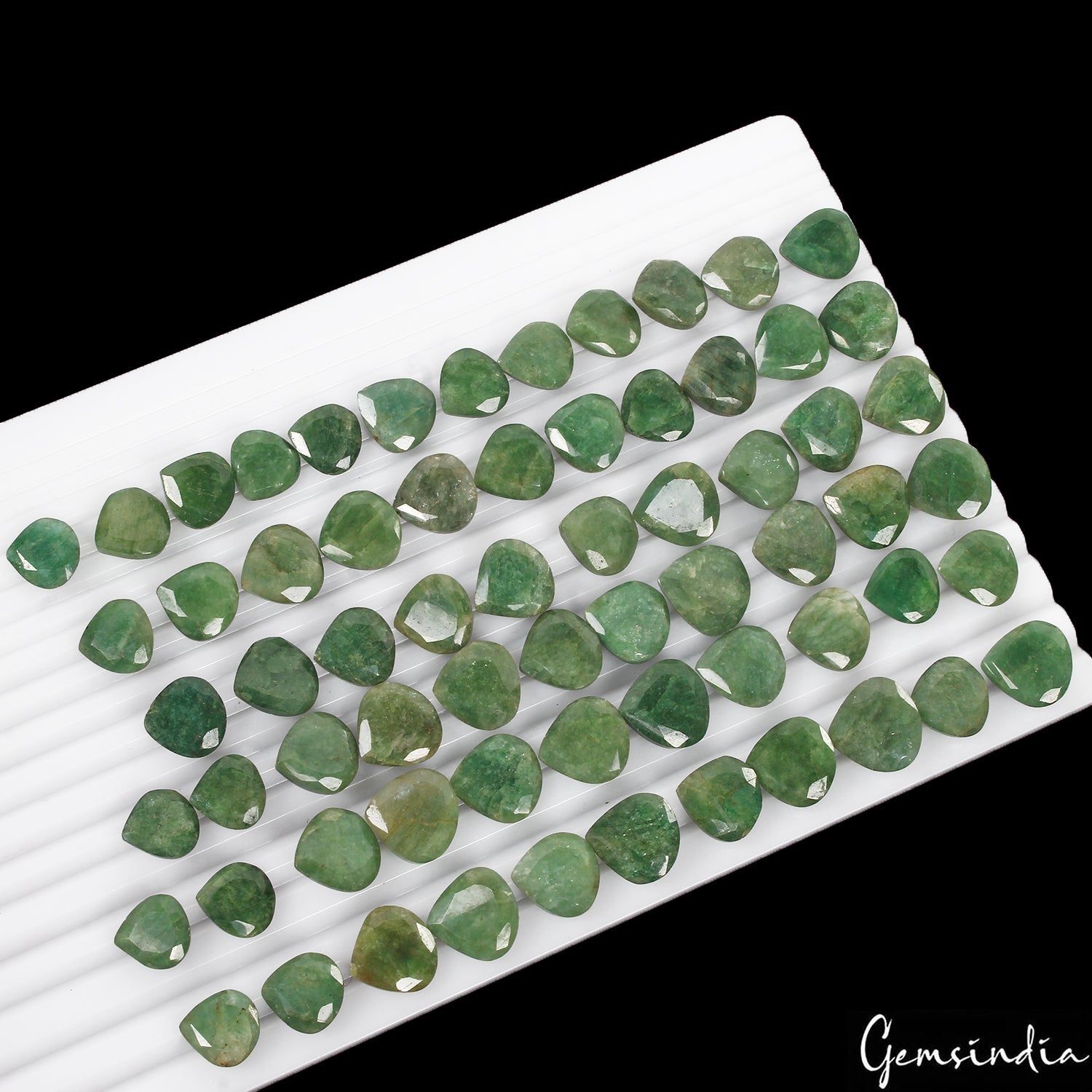 600 Cts/66 Pcs Natural Brazilian Green Emerald Pear Heart Cut Gems For Jewelry