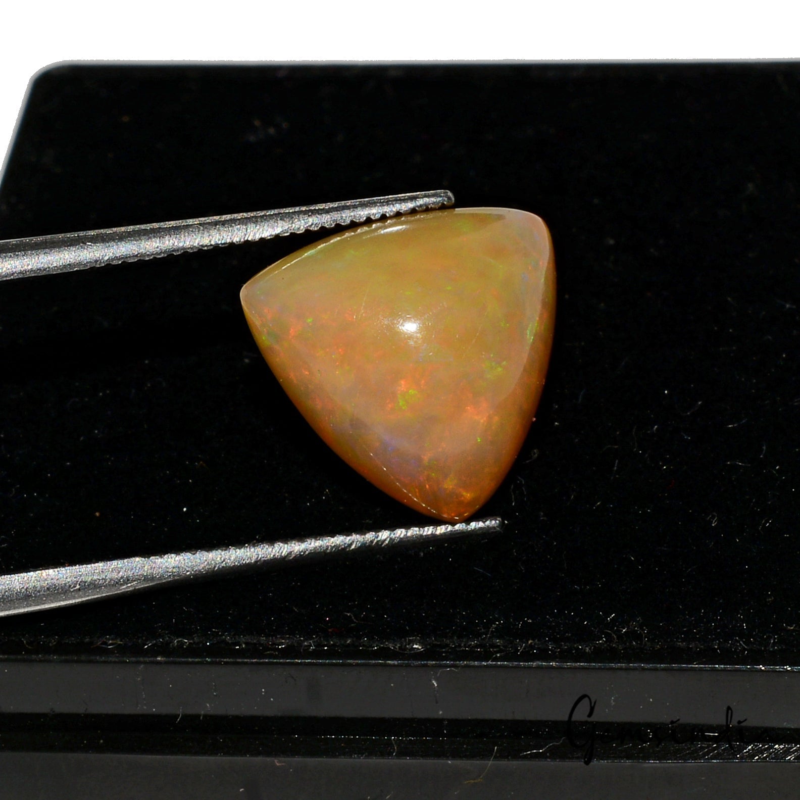 4 Cts Natural Ethiopian Opal 14x12x6mm Trillion Flashy Untreated Loose Gemstone