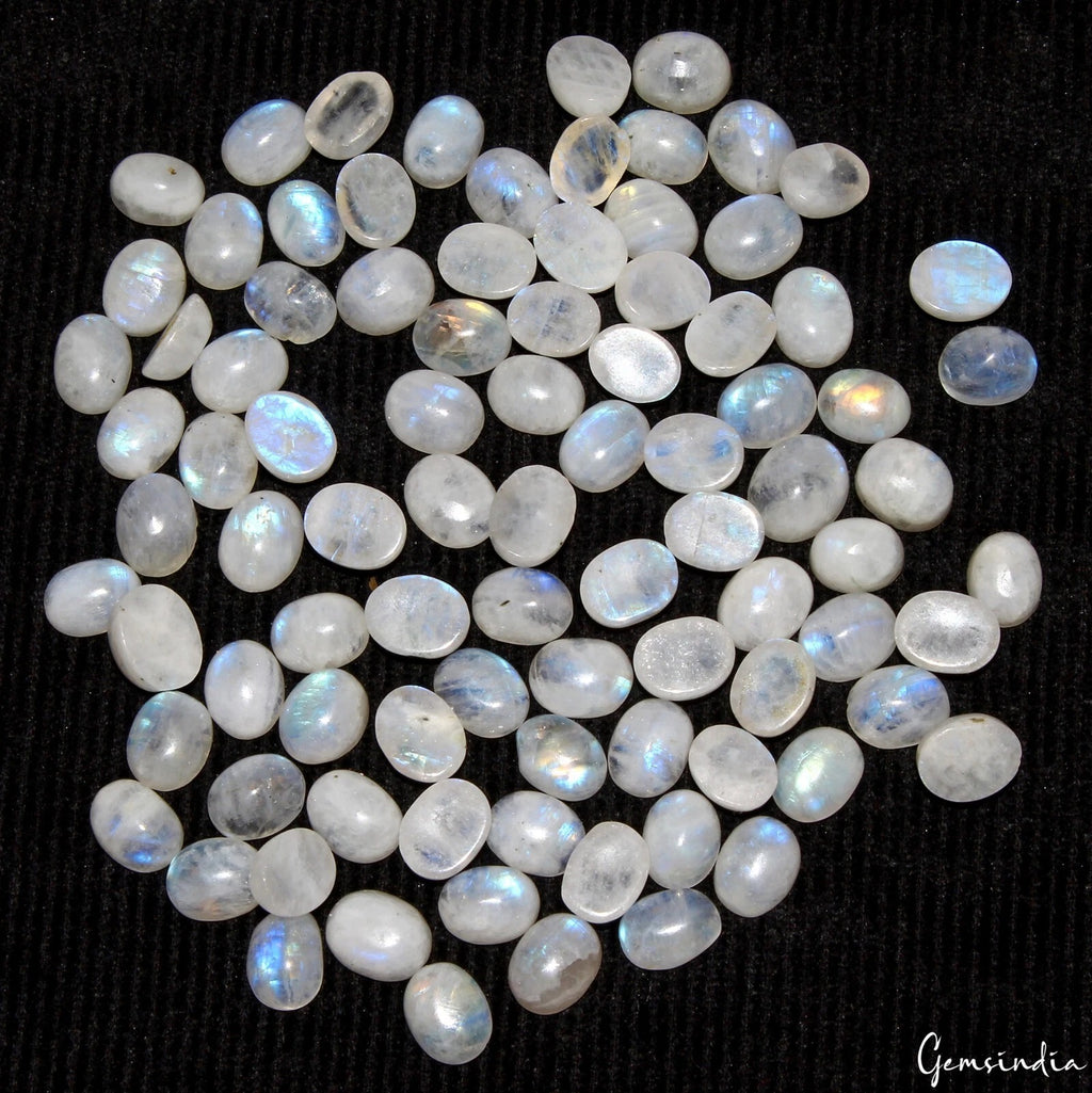 Rainbow Moonstone Lot, Cabochon, Oval Cabochon, Untreated — 90 Pieces, 9-10mm, 269.50 Ct, Madagascar