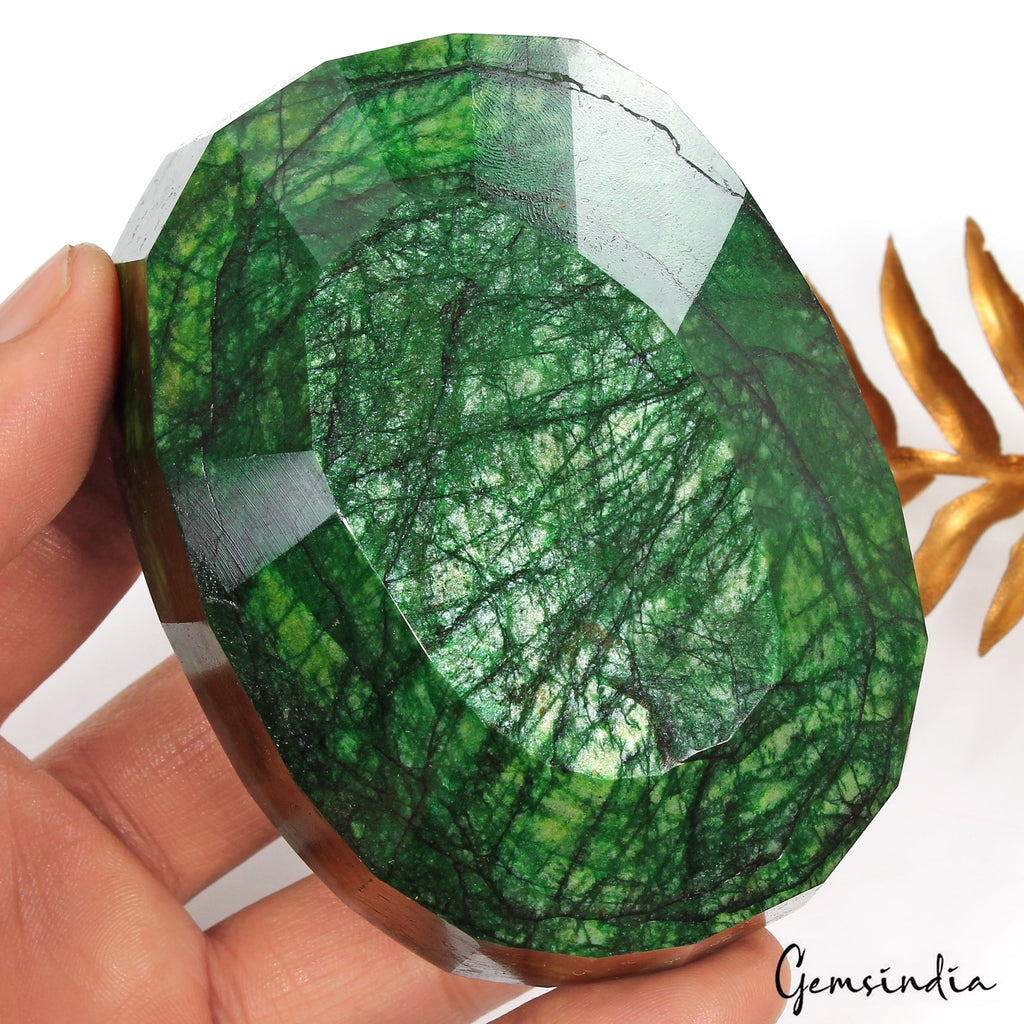 1900 Ct Natural Green Emerald Brazilian Oval Faceted Silver Shine Loose Gemstone