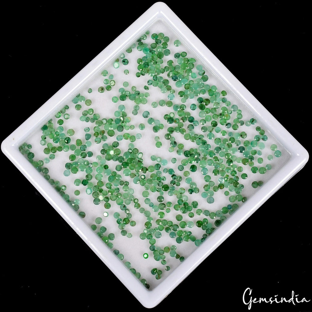 Emerald Lot, Loose Gemstone, Untreated, Green — 600 Pieces, 1mm to 3mm, 40.00 Ct, Colombia