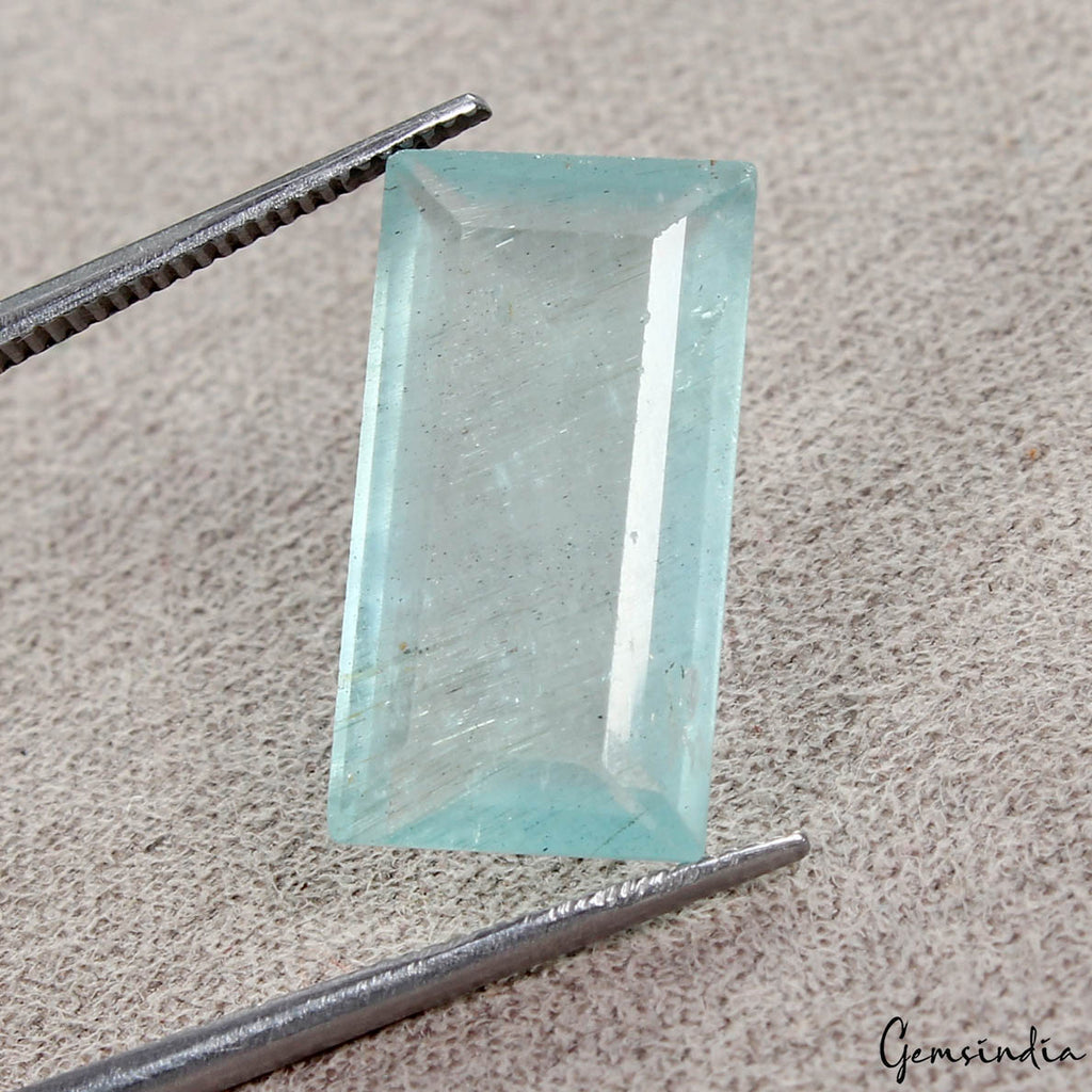 Aquamarine Loose Gemstone, Blue — 18x10x5mm, 7.90 Ct