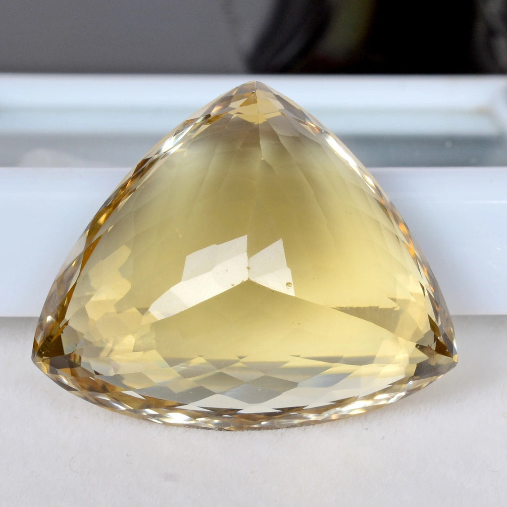 Citrine Loose Gemstone, Untreated, Yellow — 21x25x11 mm, 35.90 Ct