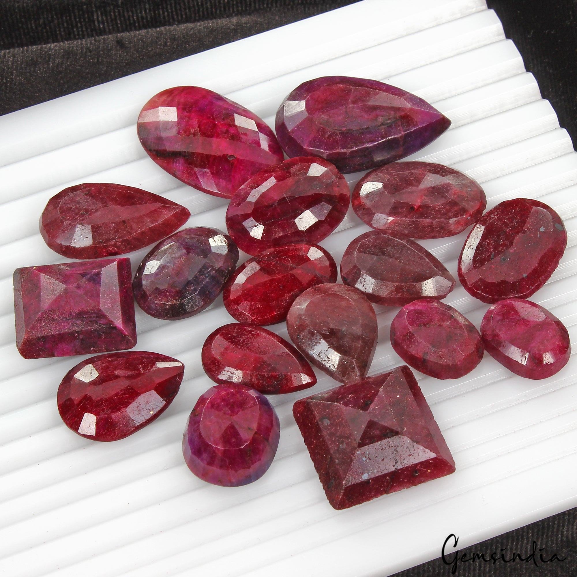 600 Cts/17 Pcs Natural African Red Ruby Mixed Faceted Loose Gems Lot For Jewelry