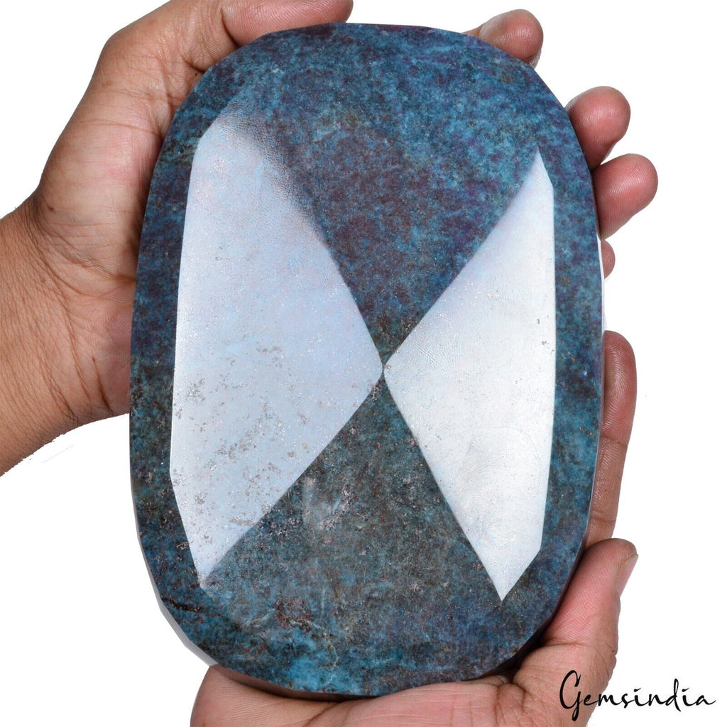 Ruby Kyanite Loose Gemstone, Untreated — 2 Kg