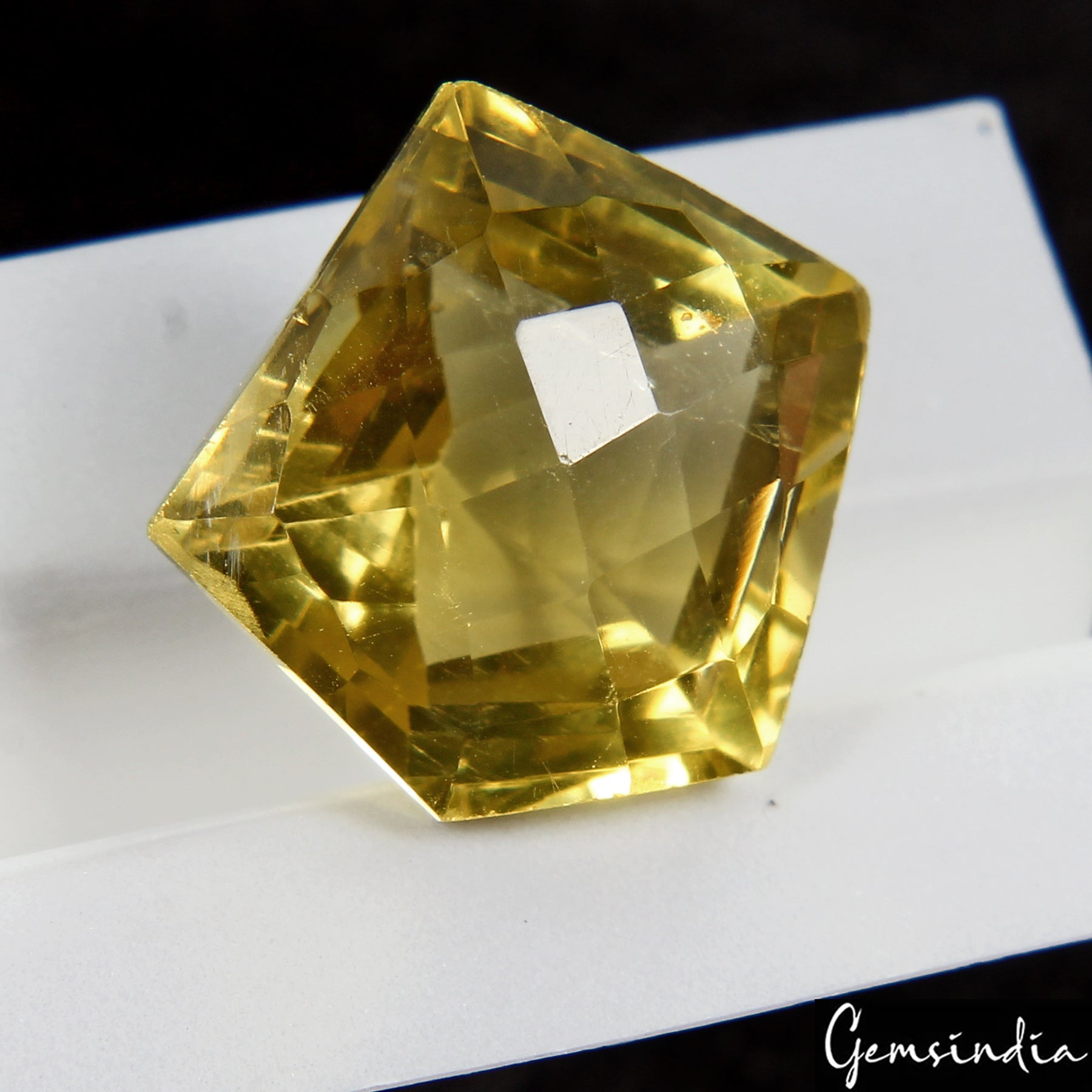 VVS 10.50 Ct Natural Citrine Fancy Checker Cut 13mm Certified Loose Gemstone