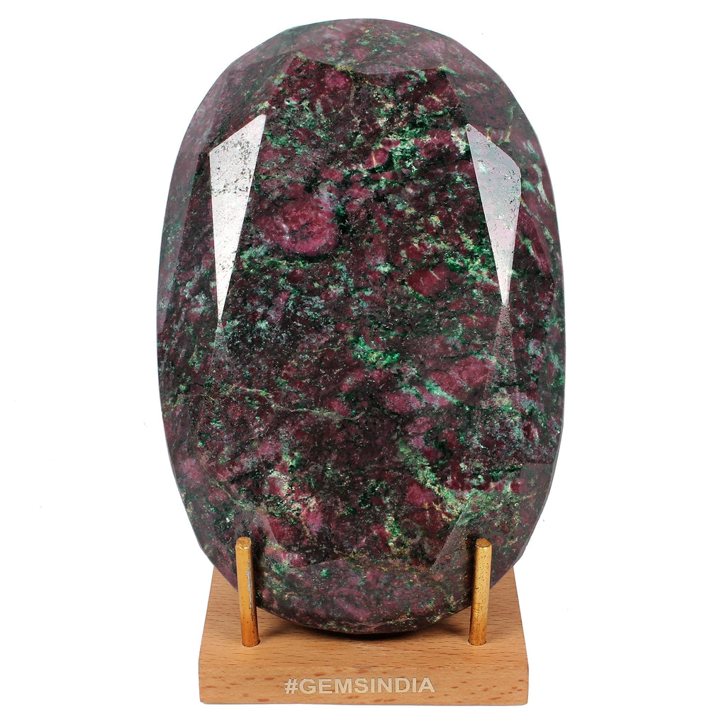 Natural Ruby Zoisite 1.6 Kilo Earth Mined Oval Cut Museum Grade Rare Gemstone
