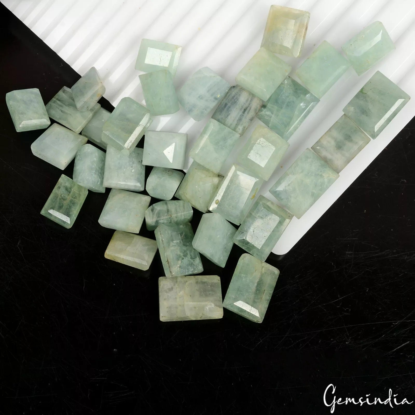 Green Beryl Lot, Loose Gemstone, Rectangular Cut, Untreated — 35 Pieces, 11mm to 19mm, 430 Ct, Brazil