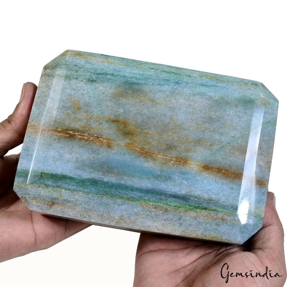 Aventurine Loose Gemstone, Octagon Cut, Untreated — 6 x4.25x2 inches, 9600 Ct (1.92 Kg), Madagascar