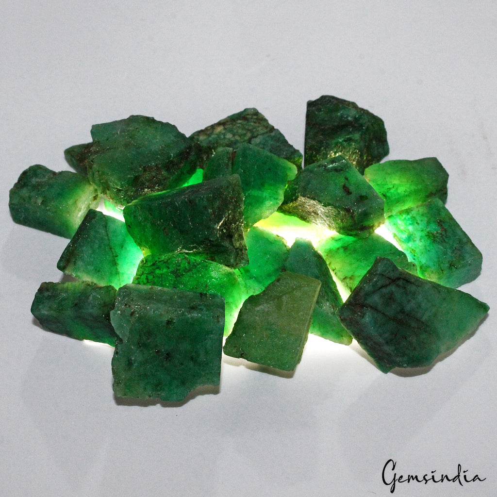 Emerald Rough Specimen, Color Enhanced, Green — 17mm to 28mm, 530 Ct