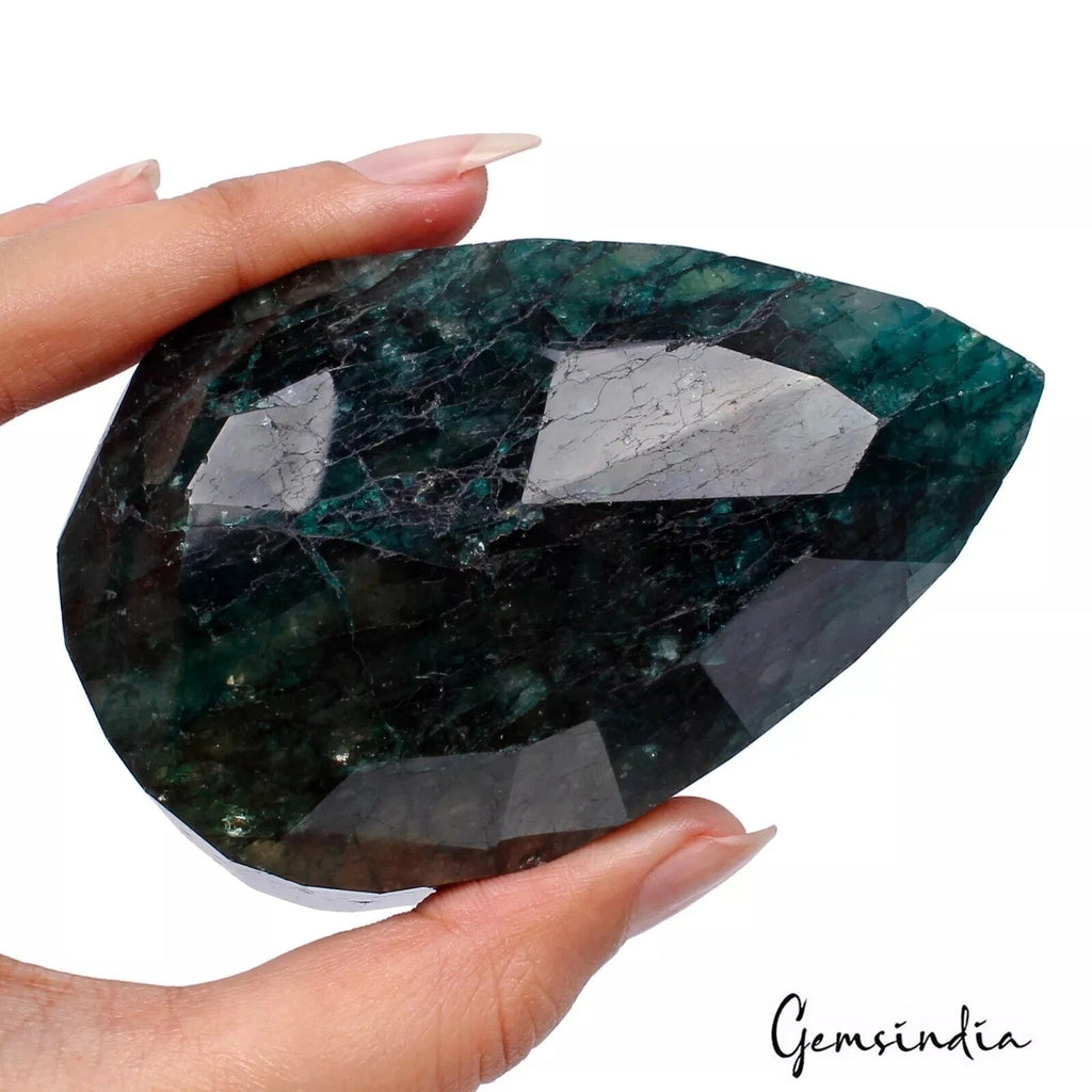 Emerald Loose Gemstone, Color Enhanced, Green — 90 x 57 x 41 mm, 1760 Ct, Zambia