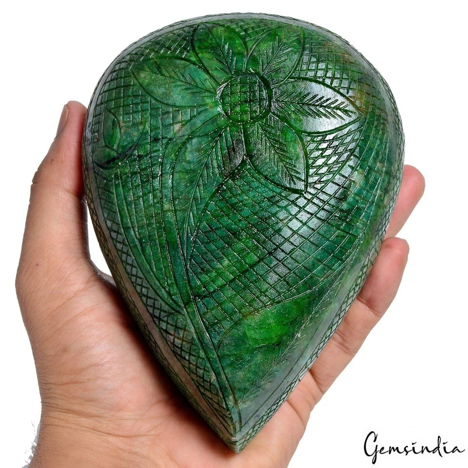 Emerald Carving, Pear Carved, Color Enhanced — 148 x 111 x 54mm, 7535 Ct