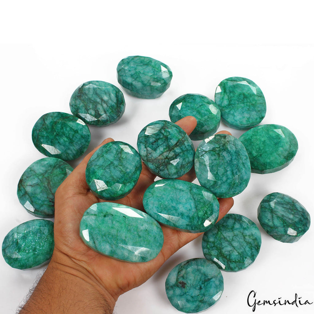 Emerald Lot, Loose Gemstone, Color Enhanced, Blue — 16 Pieces, 49mm to 71mm, 9800 Ct (1.960 Kg), Colombia