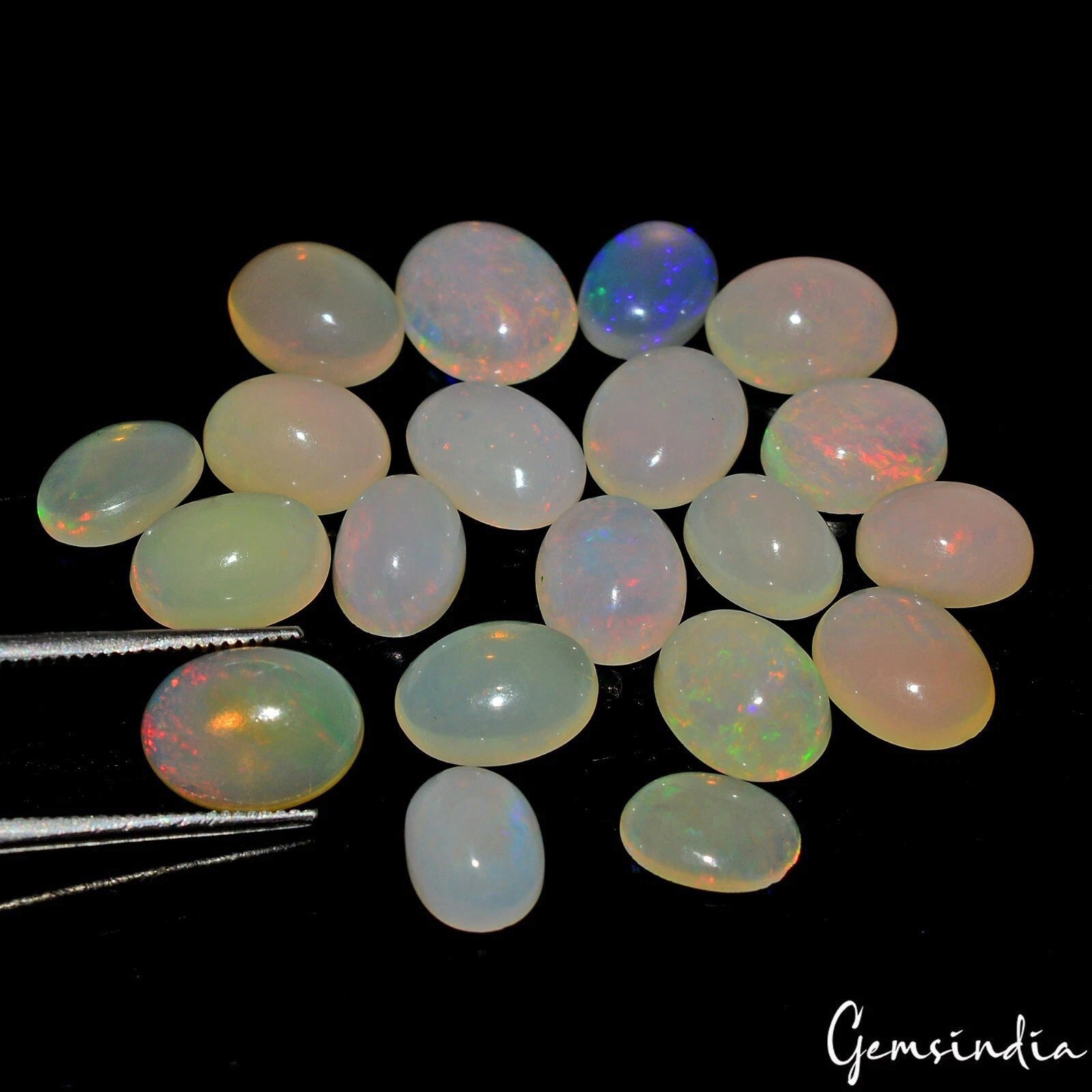 Natural AAA Quality Ethiopian Opal Oval Cabochon Gemstones 20 Pcs 7-9 mm/20.50Ct