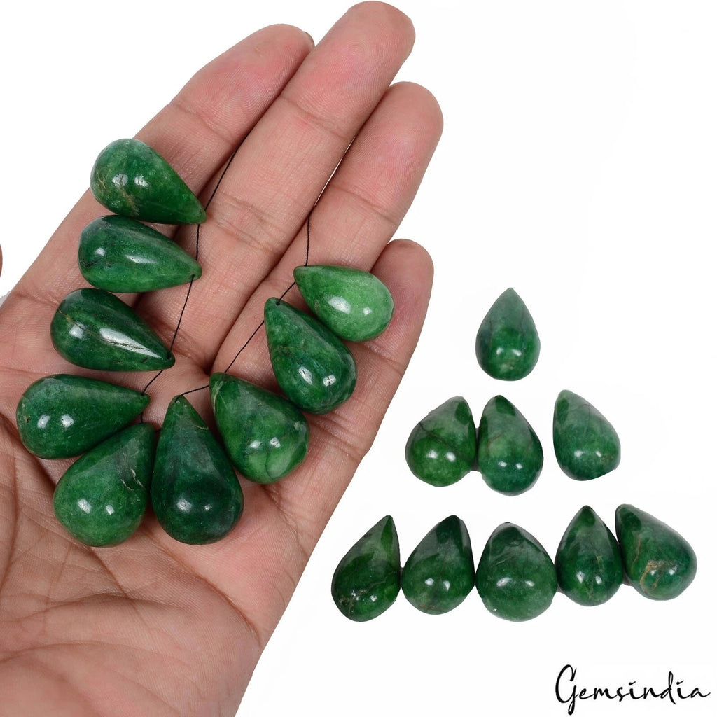 Emerald Beaded Strand, Green — 21mm to 30mm, 600 Ct, Brazil