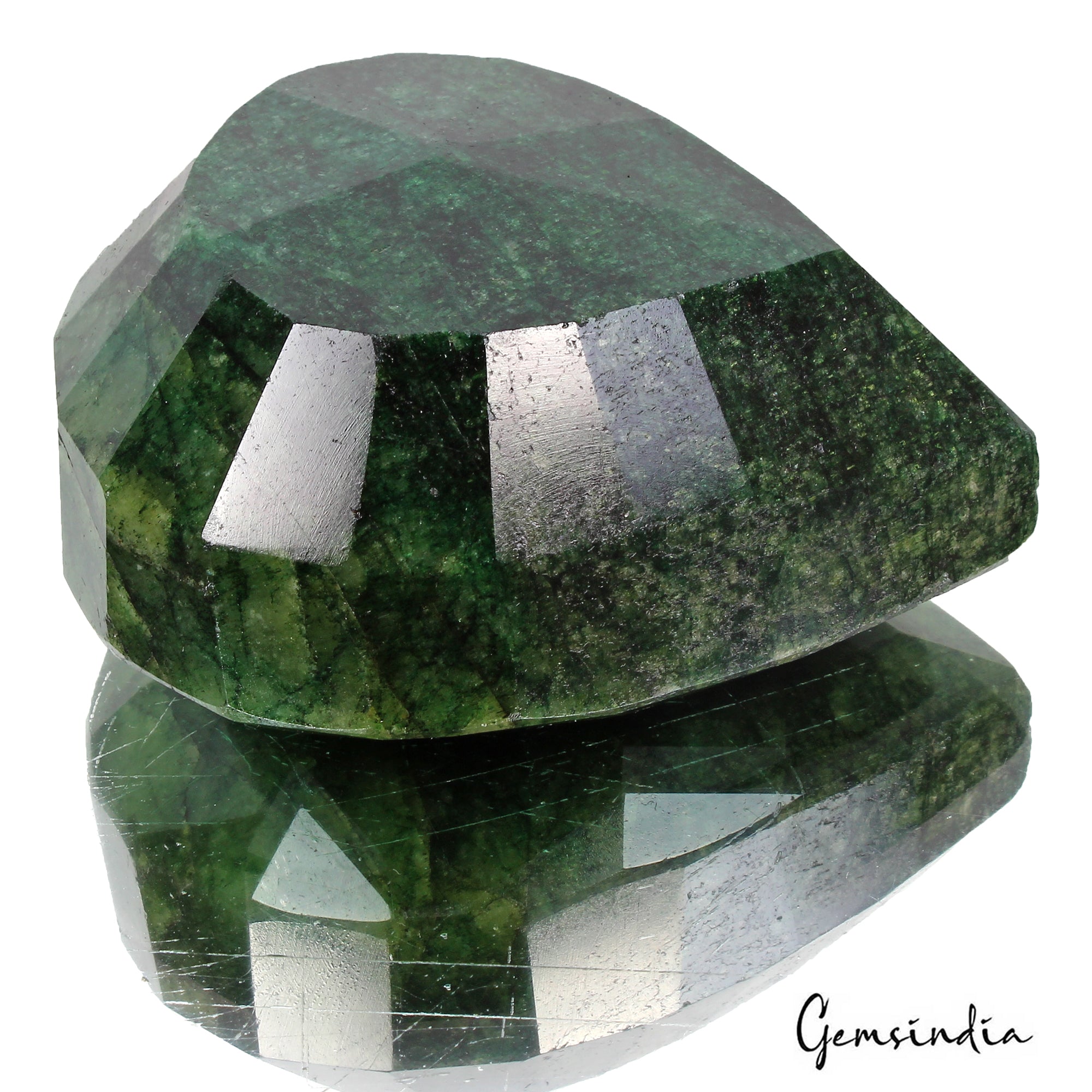 Emerald Loose Gemstone, Green — 76 x 70 x 35 mm, 1360 Ct, Brazil
