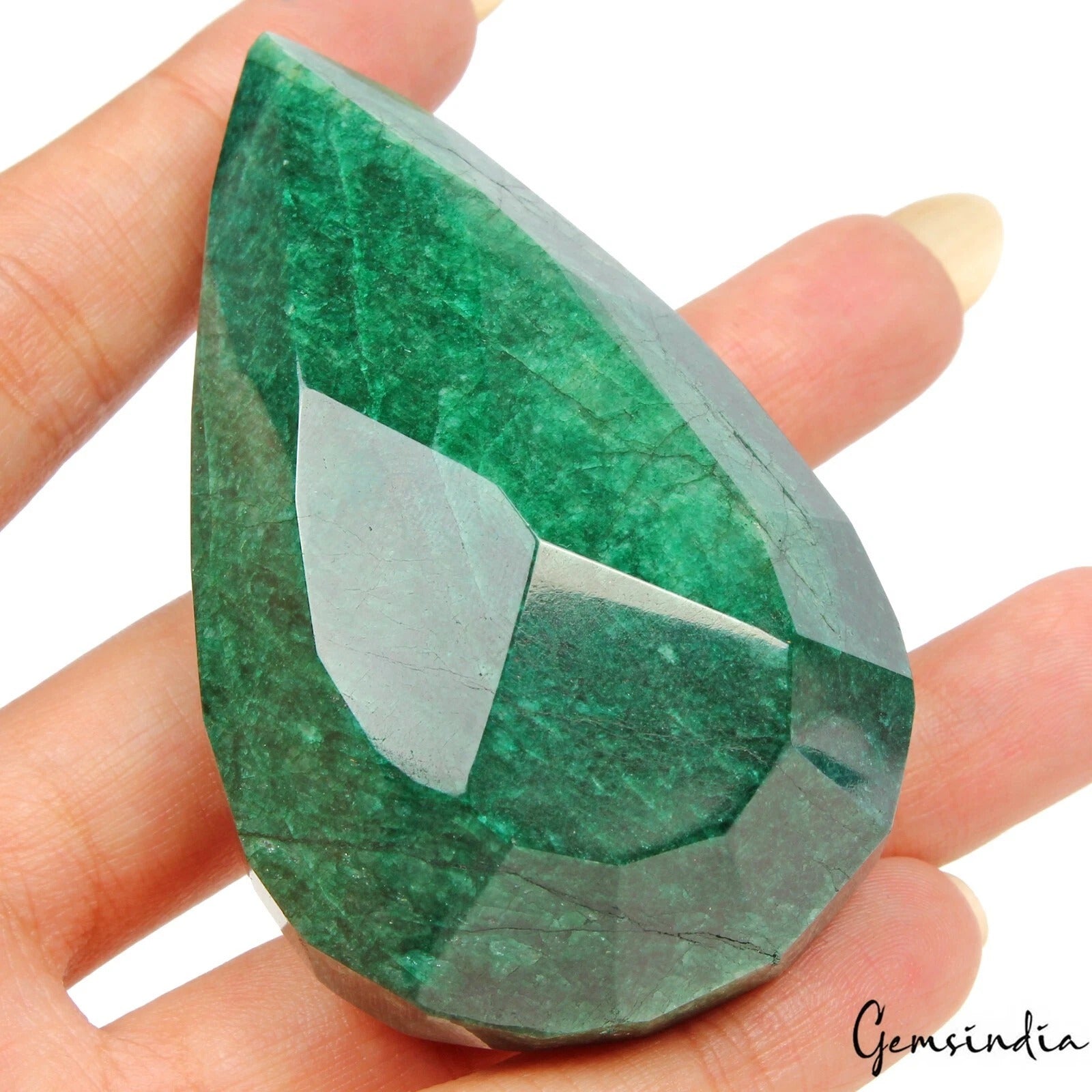 530 Ct Natural Huge Green Emerald Certified Earth-Mined Museum Grade Gemstone