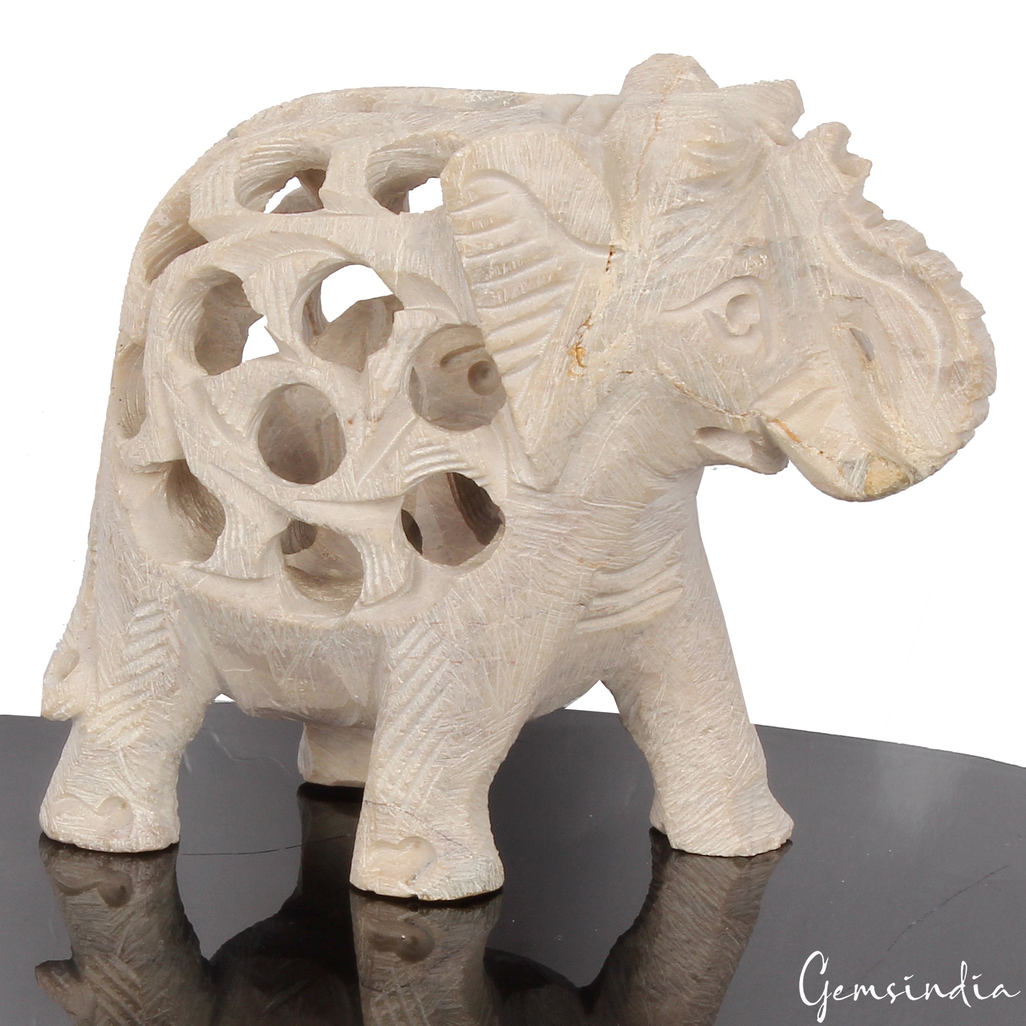 Soapstone Elephant Figurine — 94x80x47mm, 1350 Ct